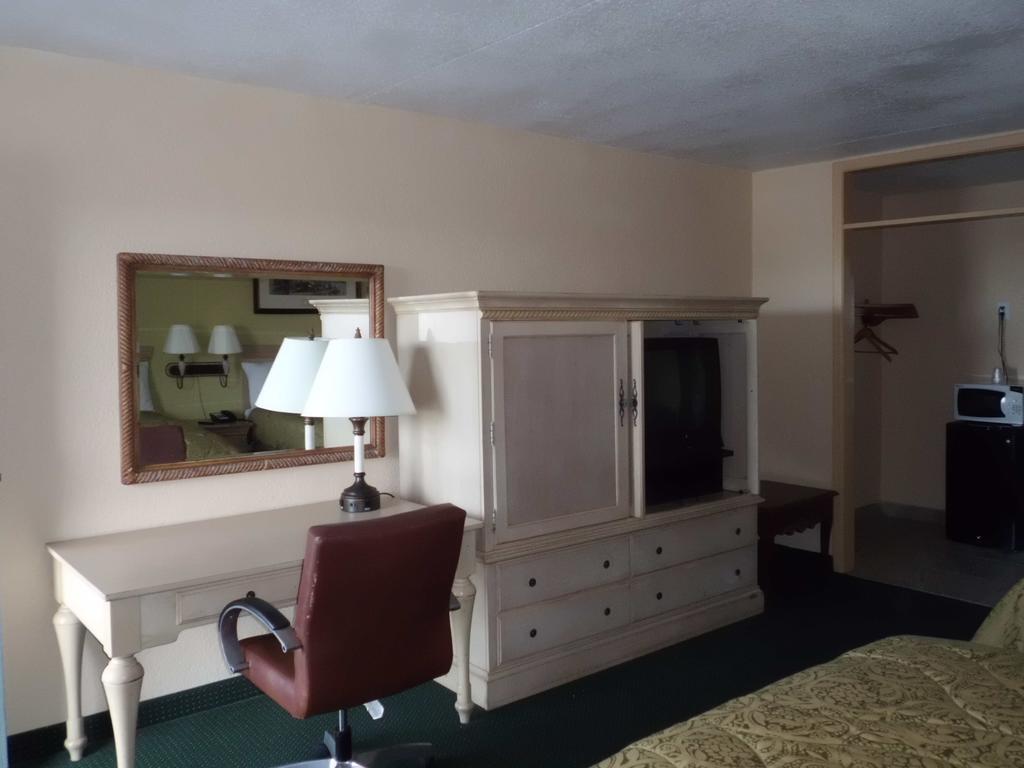 America'S Best Inn & Suites-Lakeland Zewnętrze zdjęcie